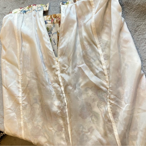 Peck & Peck 100% Silk Godet Midi Skirt w/Floral Paisley on Cream Background - Picture 10 of 15